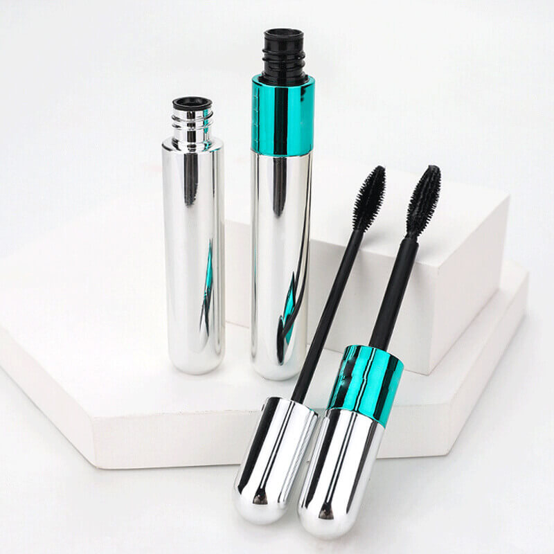 LushLash 4D™ - Vegan & Organic Mascara